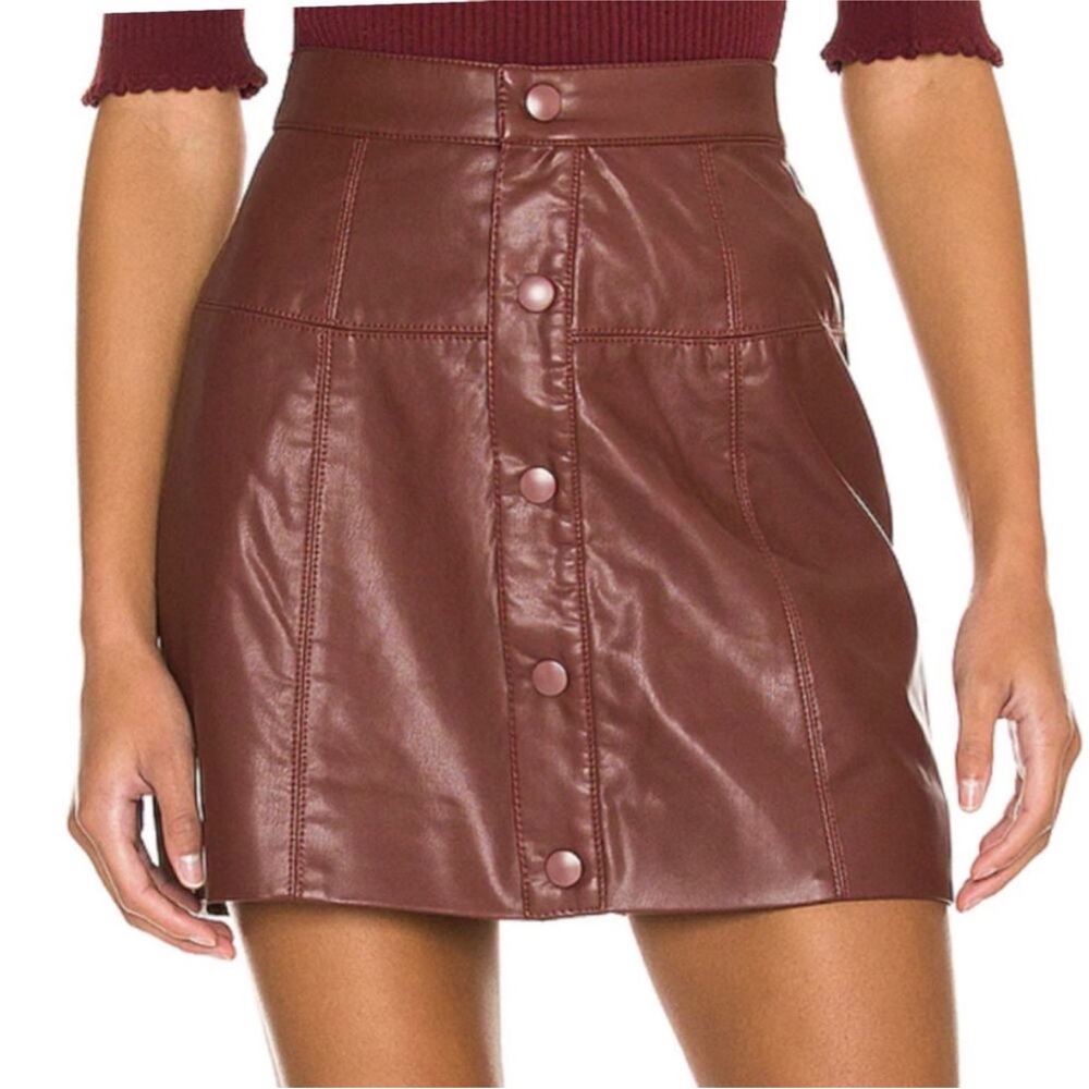 Free People Maisie Vegan Mini Skirt
Brown Faux Leather Button Skirt Size 4